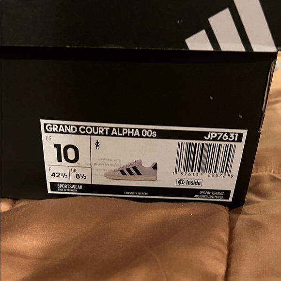 adidas Women's Sneakers White and Black - Picture 8 of 8